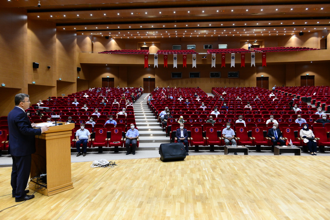 KSÜ’de 15 Temmuz Demokrasi ve Milli Birlik Günü Etkinlikleri Kapsamında ‘27 Mayıs’tan 15 Temmuz’a Türkiye’de Askeri Müdahaleler ve Demokrasi’ Konulu Konferans Düzenlendi