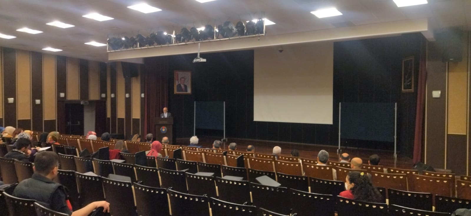 Üniversitemizde, ‘Osmanlı Devletini Yıkma Anayasası: Fenn-İ Harb’ Konulu Konferans Düzenlendi