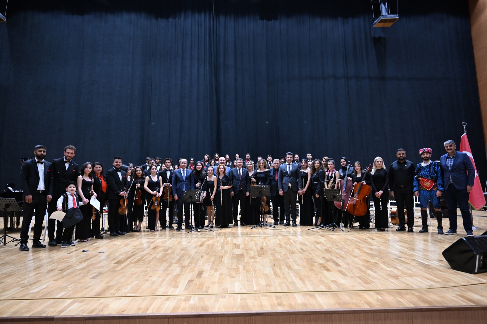 FAKÜLTEMİZ CUMHURİYETİN 101. YILINI KONSERLE KUTLADI