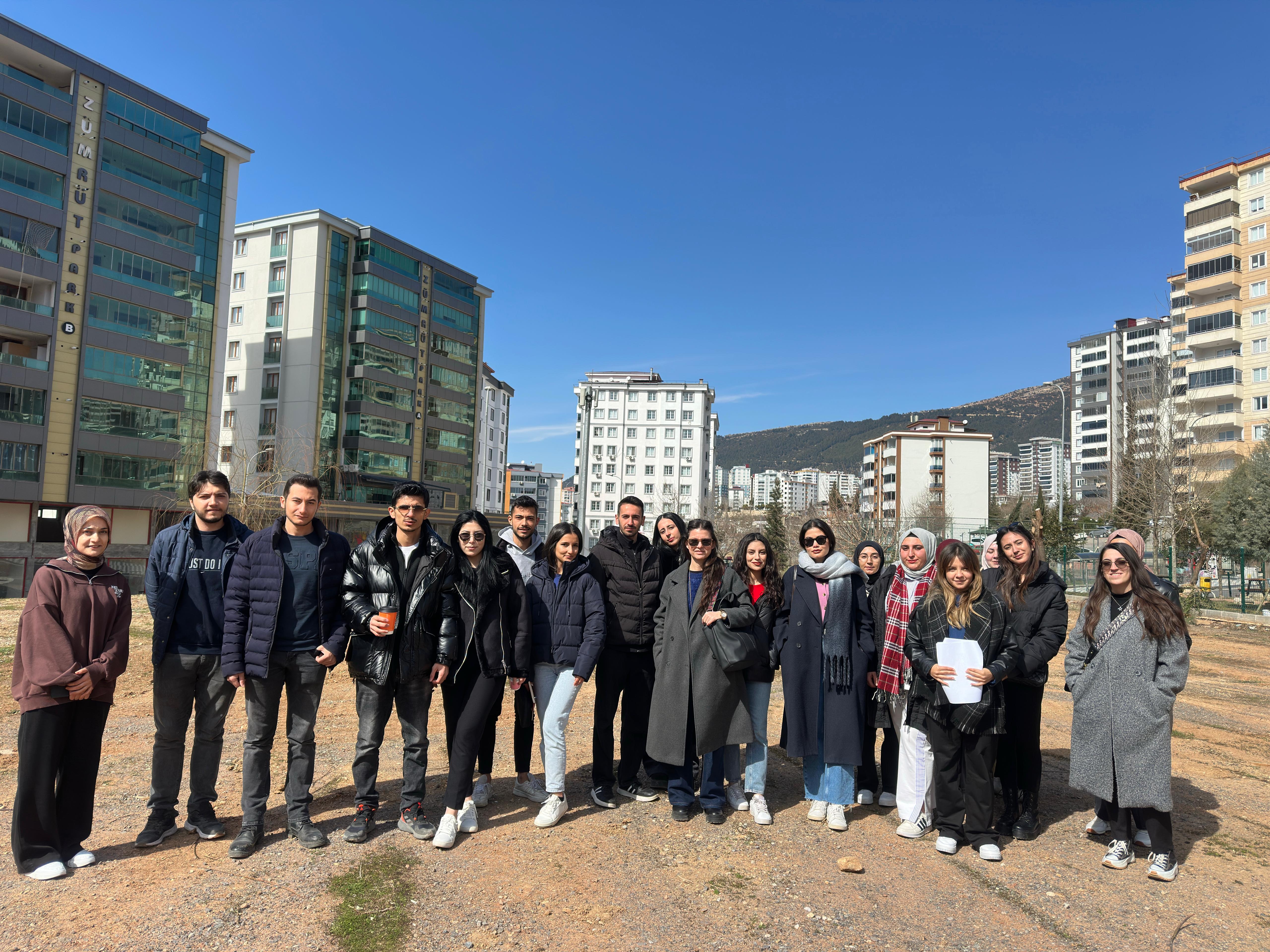 Dr. Öğr. Üyesi Esra ABACIOĞLU GİTMİŞ koordinatörlüğünde yürütülen Proje IV dersi kapsamında arazi sörvey çalışması yapılmıştır.