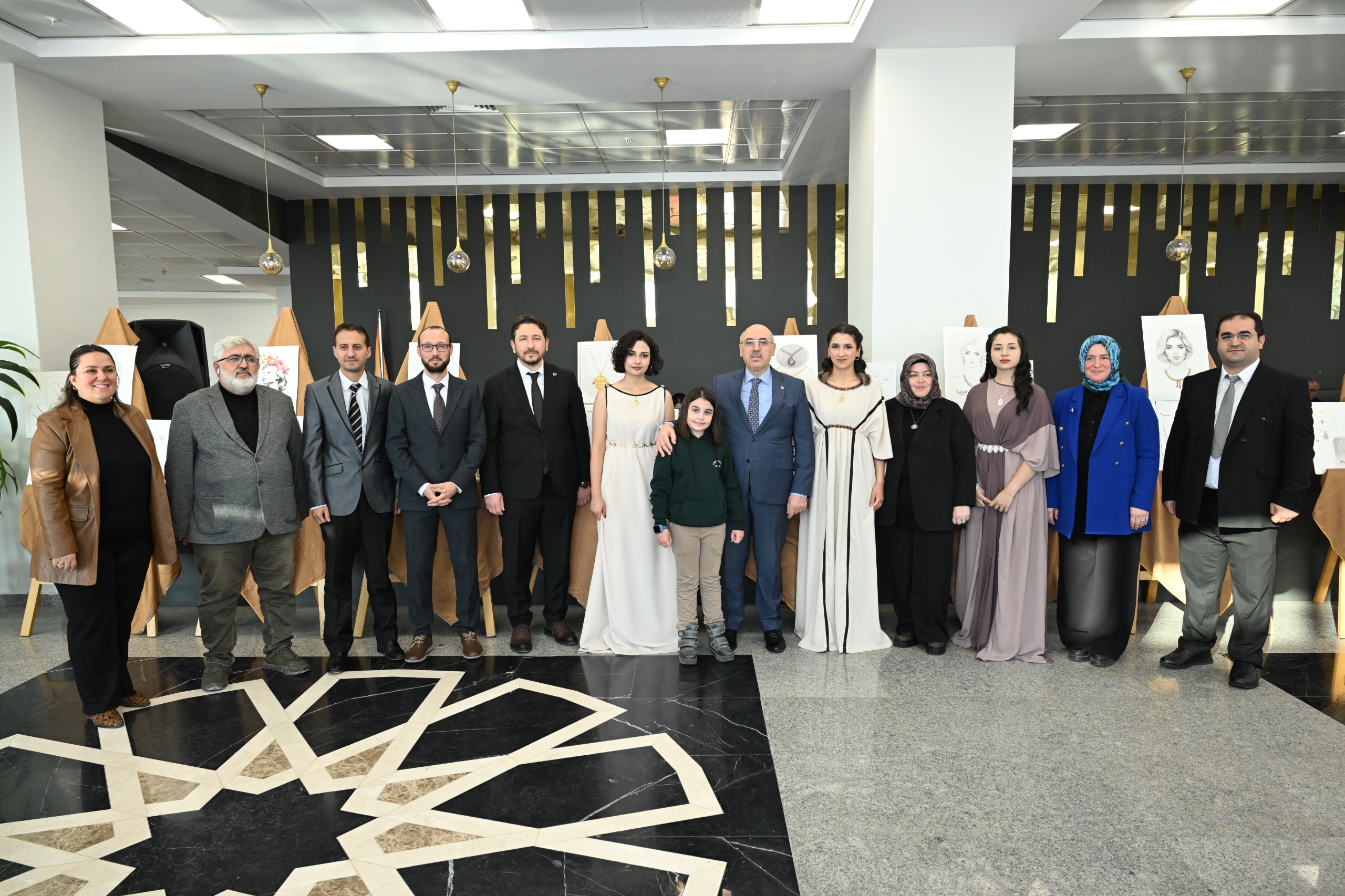 KSÜ’de Kahramanmaraş’ın Zenginliklerini El Sanatlarıyla Buluşturan Sergi Açıldı