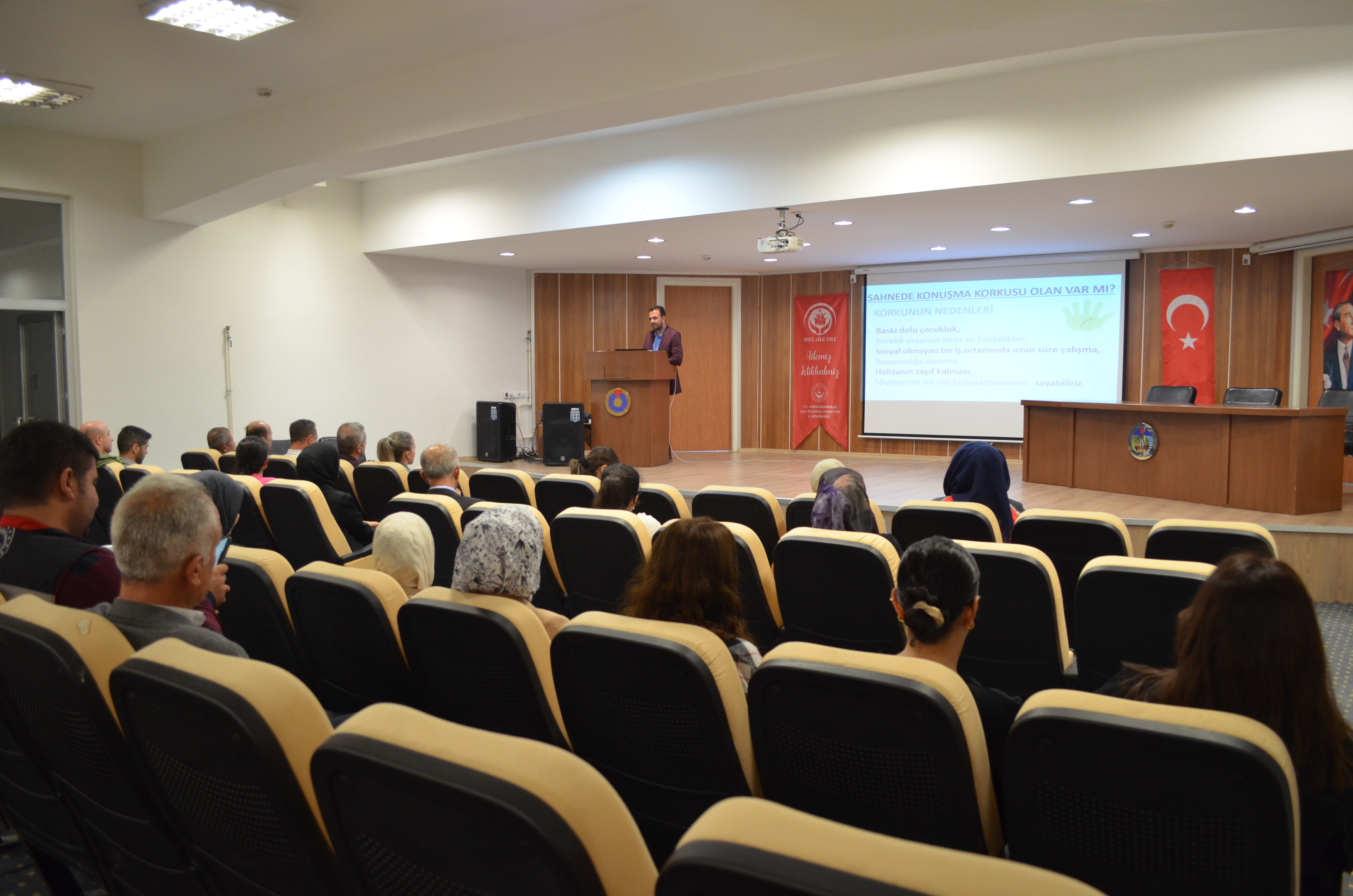 Öğr. Gör. Mahmut ÖZÇELİK Tarafından “Etkili konuşma ve Diksiyon” Eğitimi Verildi.