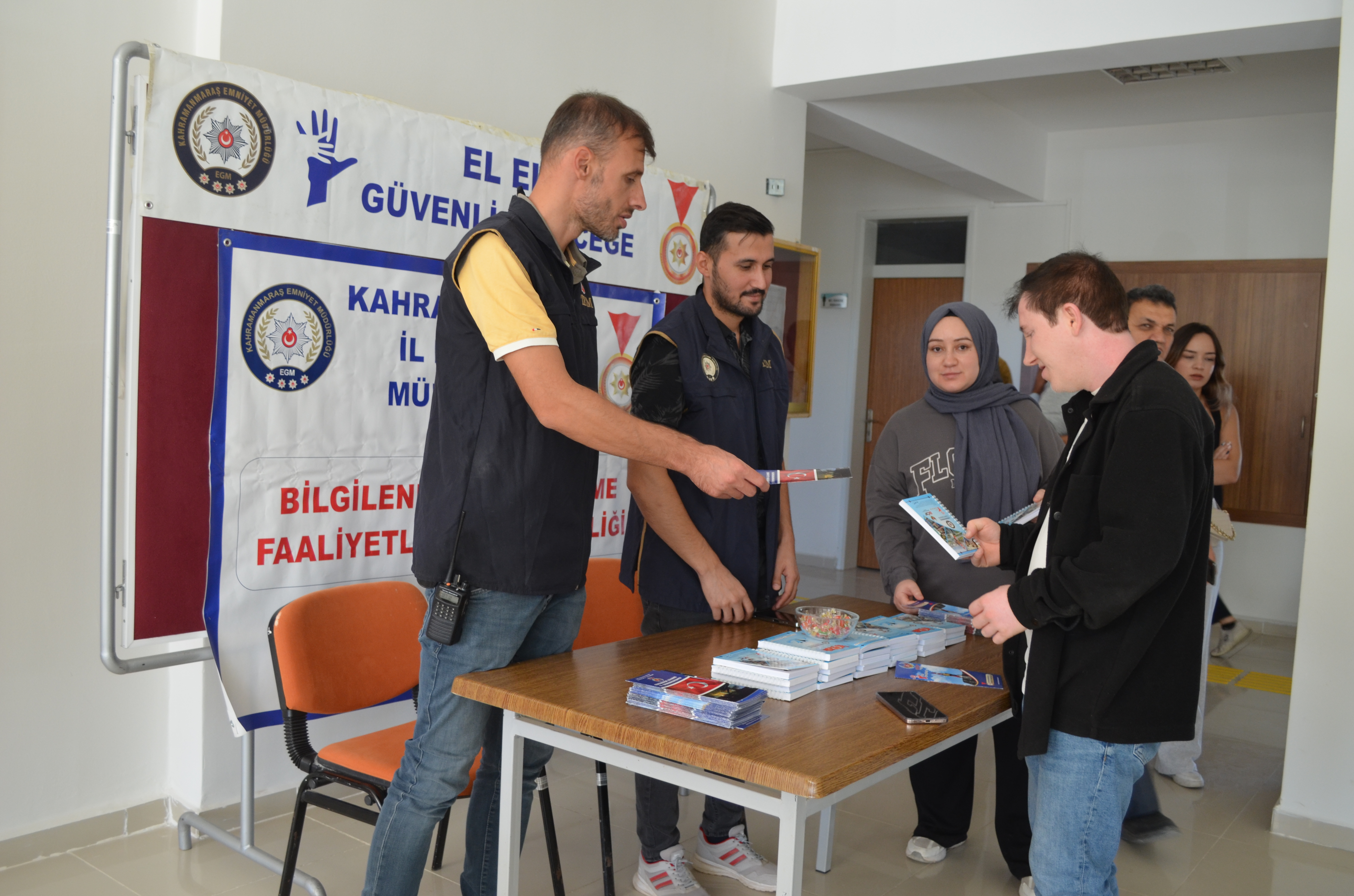  İlçe Emniyet Müdürlüğü’nden Öğrencilere Bilgilendirme Standı