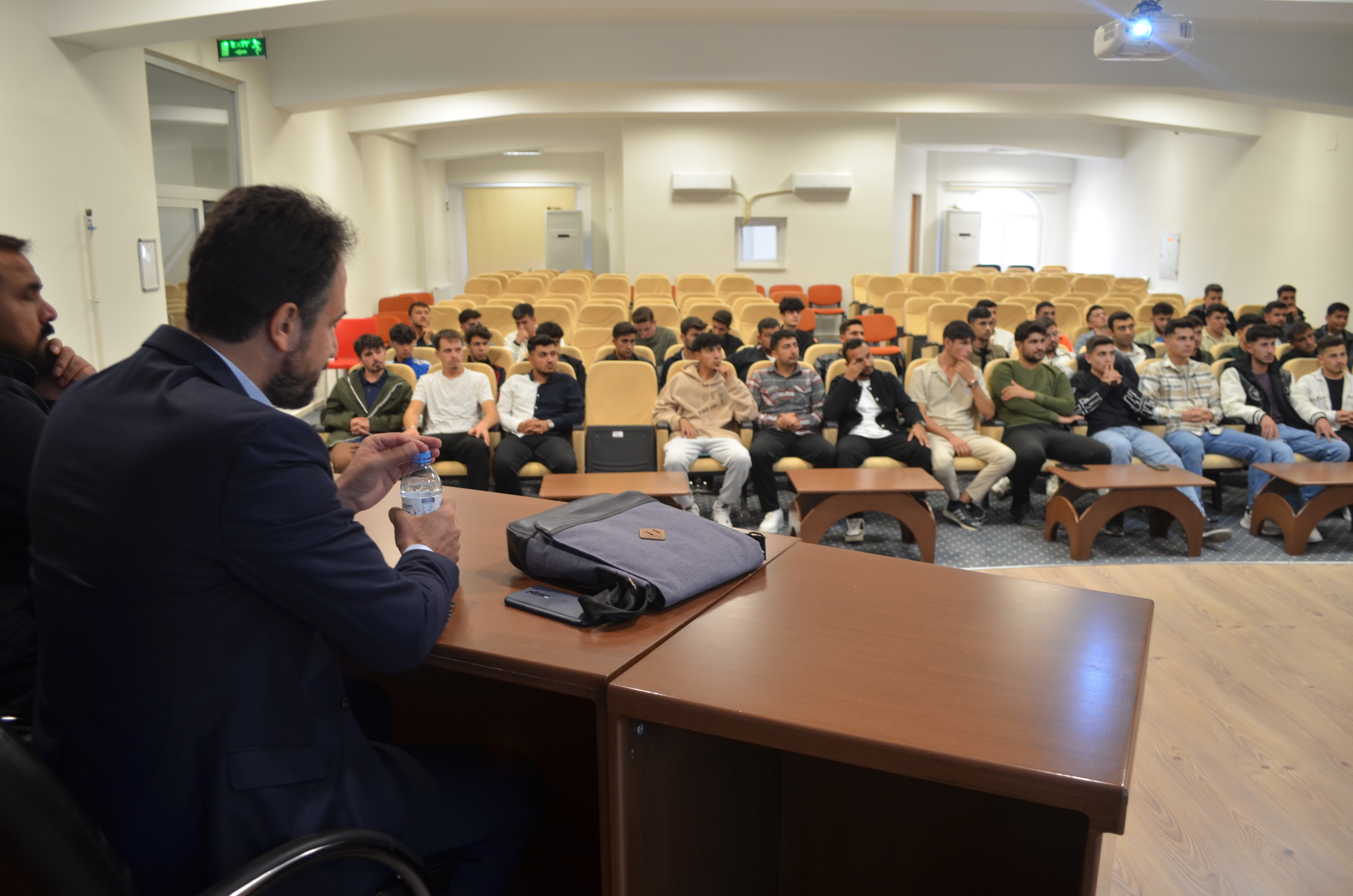 Konteyner Erkek Öğrenci Yurdu Hakkında Bilgilendirme Toplantısı Düzenlendi