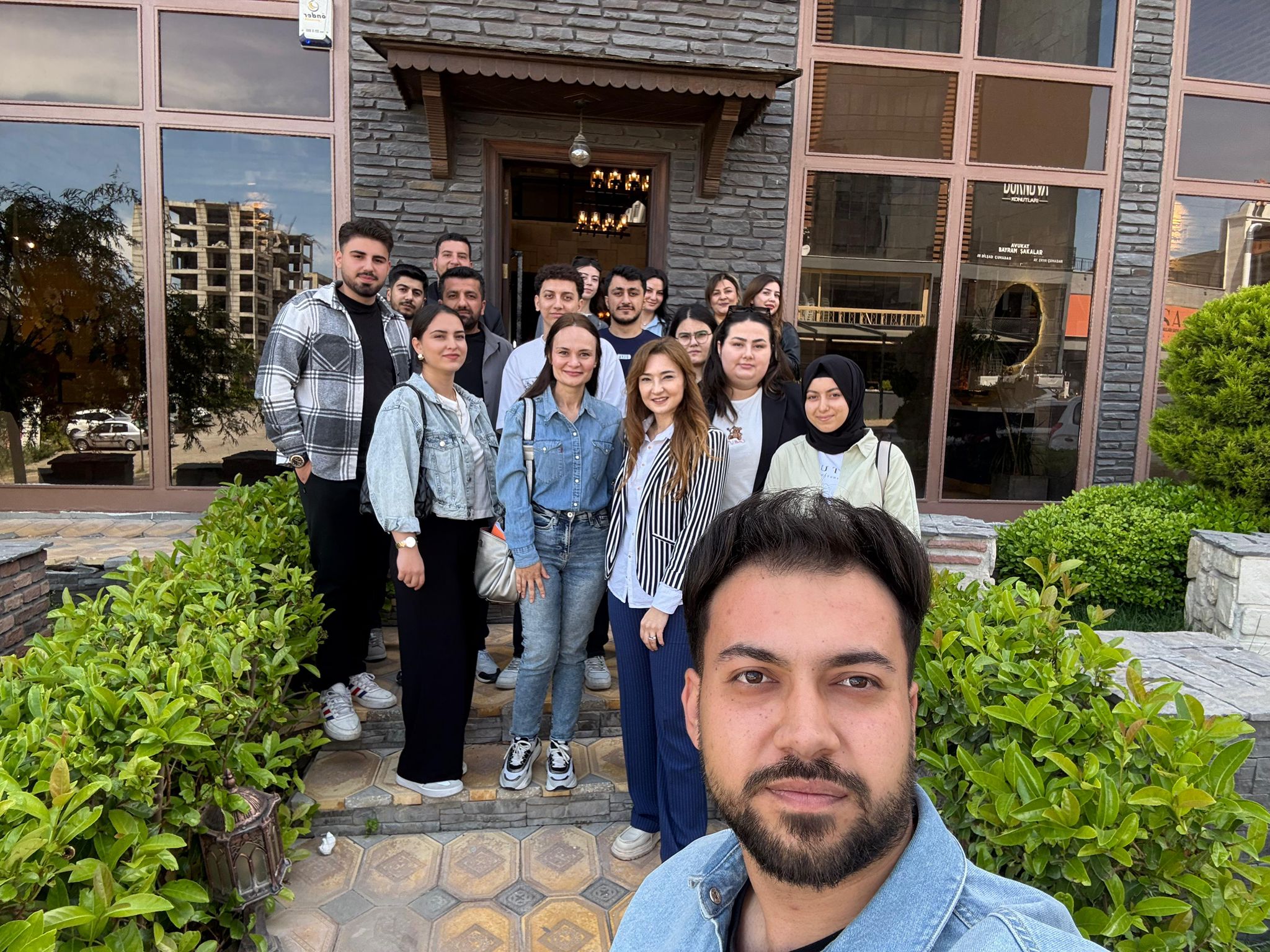 Dr. Öğr. Üyesi Dilay Zülkadiroğlu koordinatörlüğünde Stonelegant firmasına teknik gezi yapılmıştır