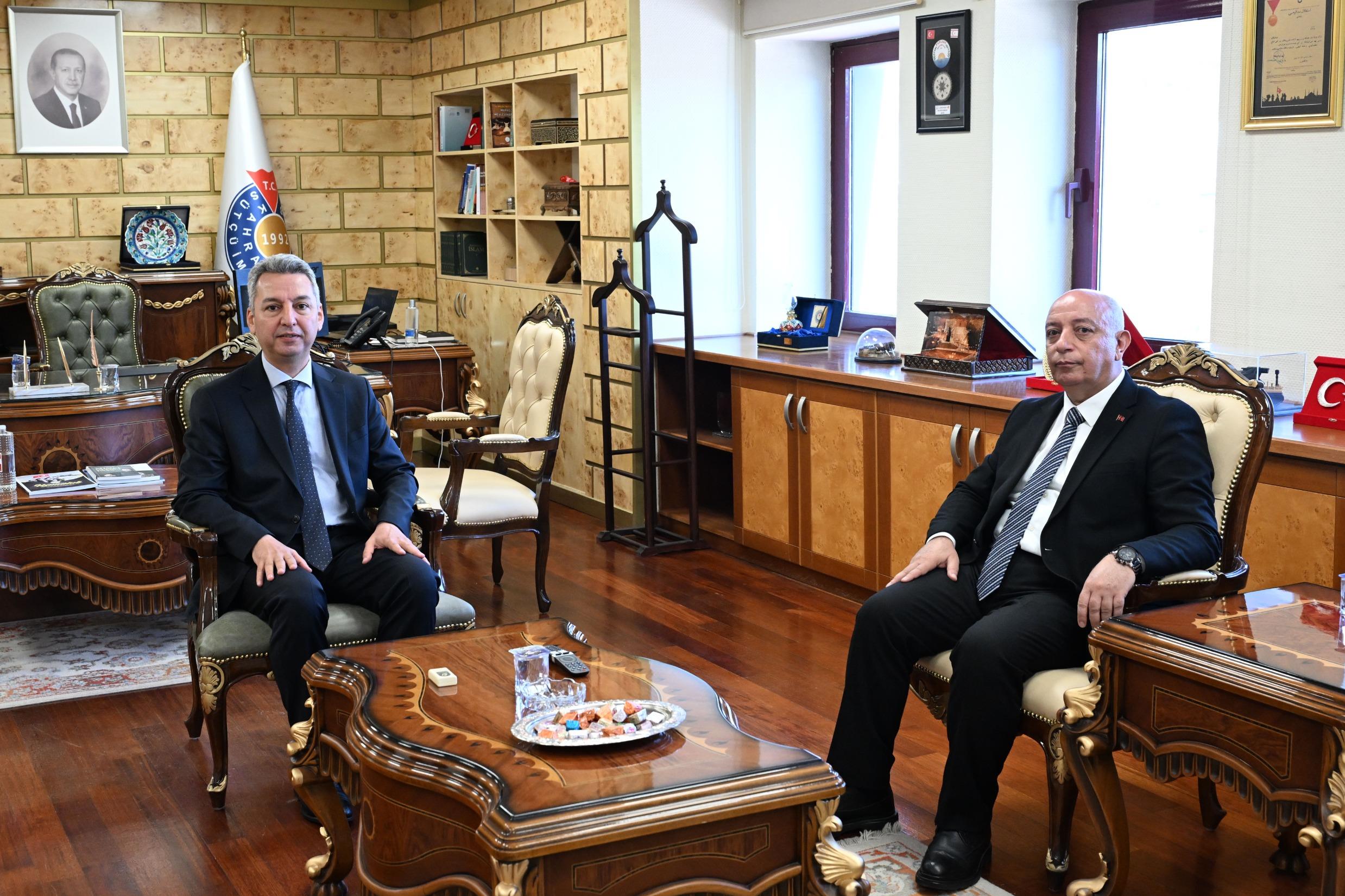 Kahramanmaraş İstiklal Üniversitesi Yönetiminden Rektör Okumuş’a Ziyaret