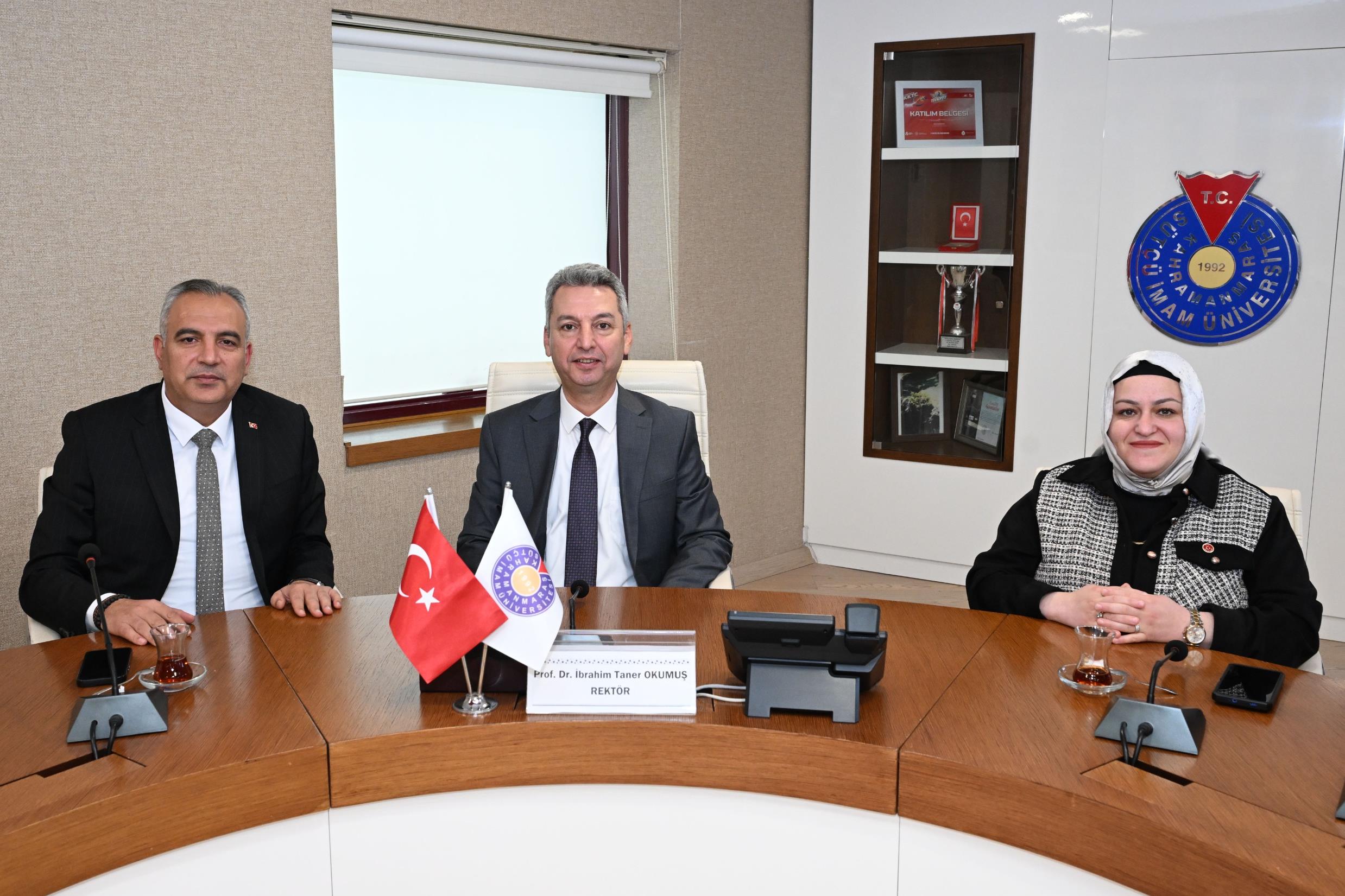 Onikişubat İlçesi Muhtarları Yardımlaşma Derneğinden KSÜ Rektörü Okumuş’a Ziyaret