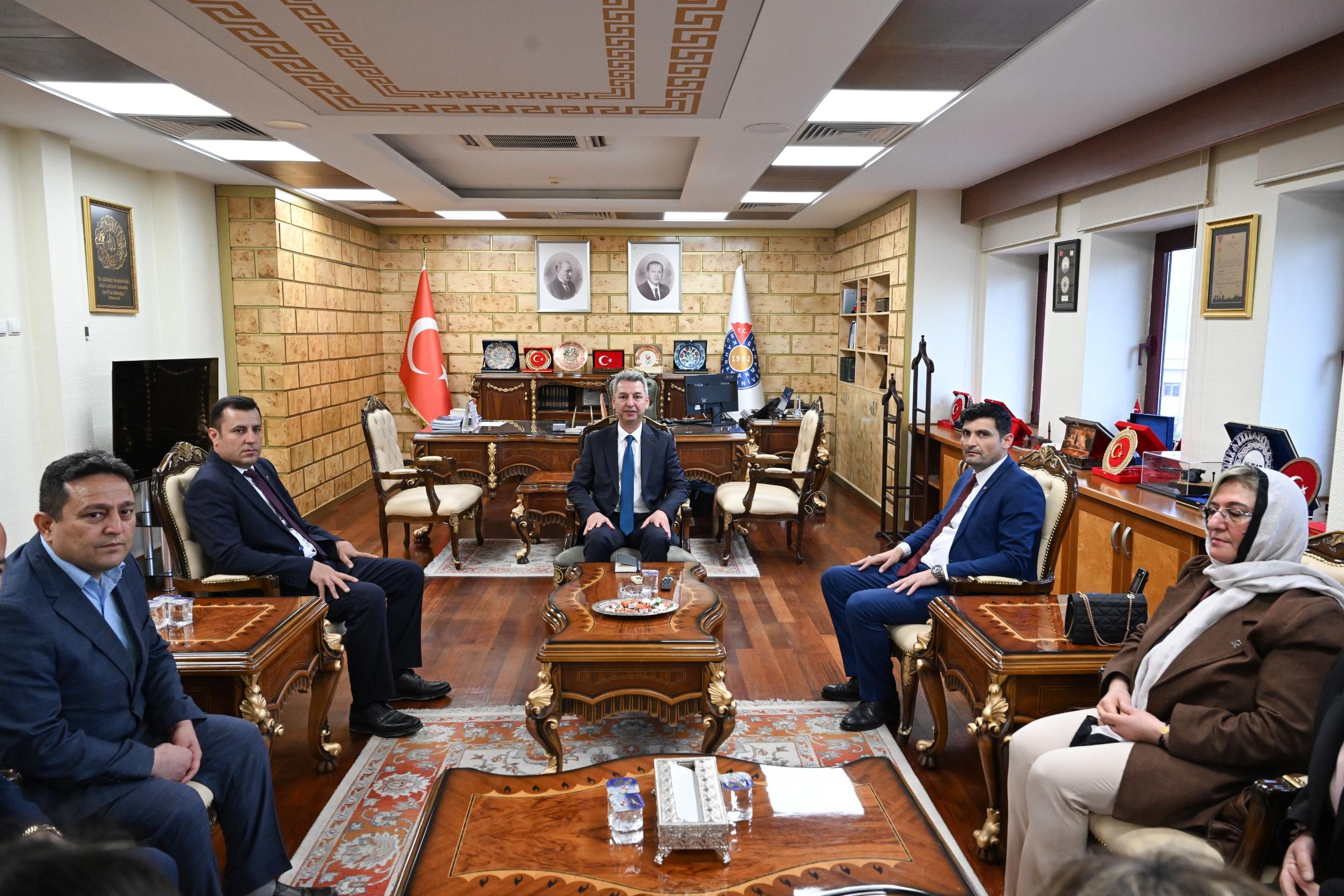 Milli Yol Partisi İl Başkanı Akkurt’tan KSÜ Rektörü Okumuş’a Ziyaret